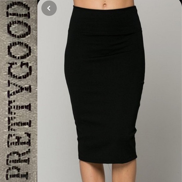 Pretty Good Dresses & Skirts - Pretty Good skirt nylon midi polyester stretch L